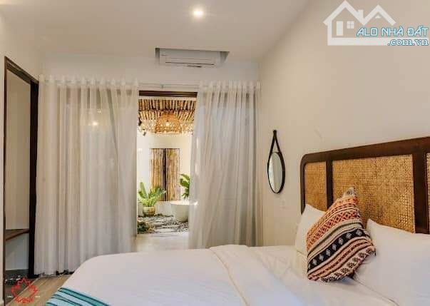 SIÊU HOT VILLA 3 TẦNG ĐẲNG CẤP NGAY BIỂN HÀ MY- DÒNG TIỀN HƠN 50 TRIỆU/THÁNG GIÁ NHỈNH 6t - 8