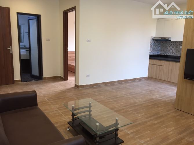 Cho thuê căn hộ thang máy phố Hồ Đắc Di, Nam Đồng