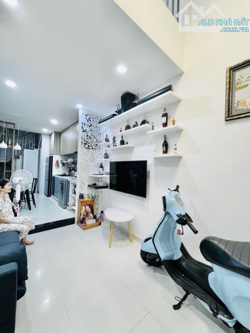 🏡Nhà đẹp xinh phú nhuận - ngay huỳnh văn bánh - 29m2 - 5 tầng - 4.x tỷ