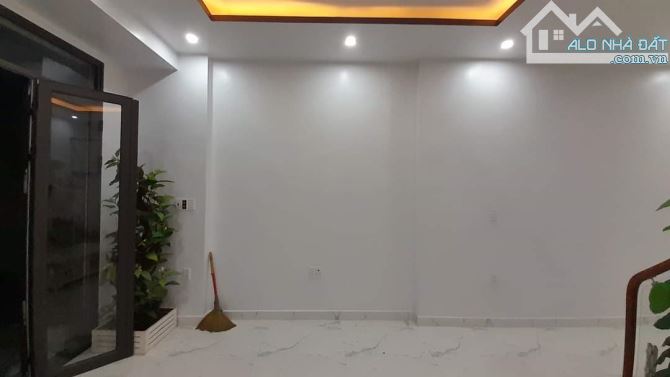 Bán gấp nhà tỷ Đường 5 mới (Cam Lộ 6), Hùng Vương, Hồng Bàng.1,65 tỷ,41m2,3tầng.