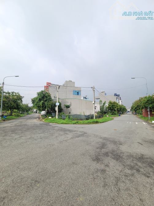 Bán đất 3 Mặt Tiền KDC Đồng Chàm ngay hội trường Đông Hòa, Kinh doanh cf quá ok