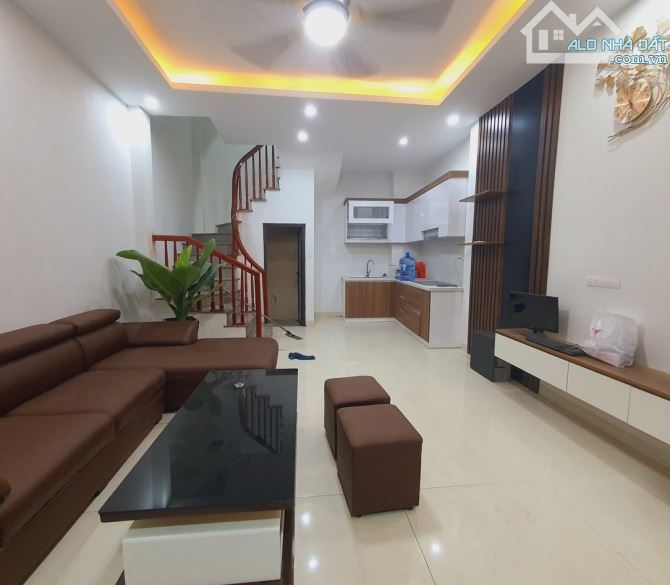 Bán Nhà Phố Tam Khương, ĐĐa. DT 50m2, ngang 5m, 4PN, chỉ 6.45 tỷ