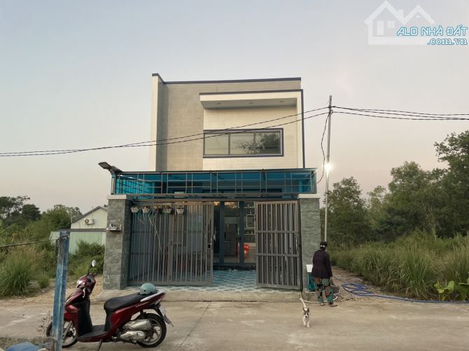 💥🏠 Bán Căn Nhà Full Nội Thất, Full Thổ Cư Tại Tp. Phú Quốc. Giá Chỉ 2,7 Tỷ.