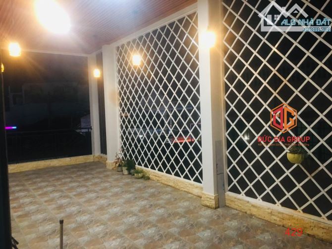 Bán nhà mặt tiền đường Nguyễn Văn Hoa ngay ngã ba máy cưa sổ hồng riêng 360m2 giá 15,9 tỷ - 11