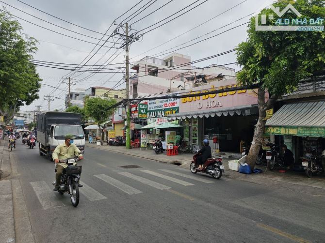 Nhà căn góc mặt tiền Lê Thị Riêng, DT: 8x20m, gần UBND Q12, giá chỉ 12,9 tỷ TL. - 1