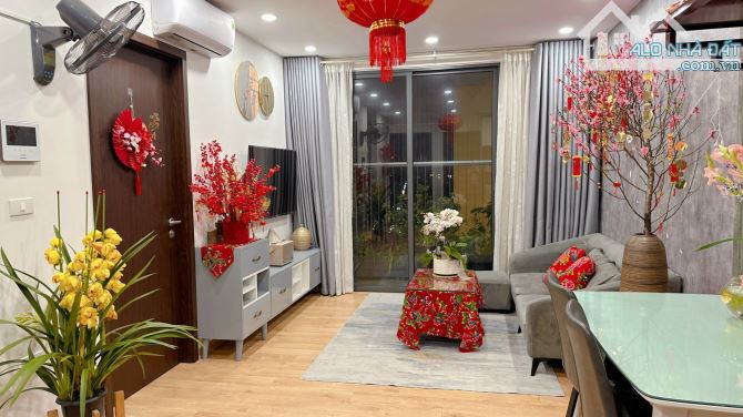 Chính chủ bán căn 2PN diện tích 71,2m2 chung cư T&T 120 Định Công. Giá bán nhanh - 1