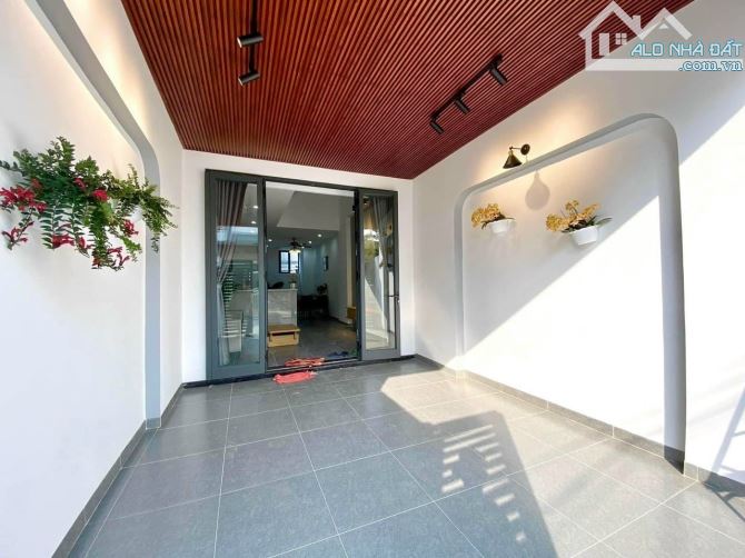 NHÀ ĐẸP 3 TẦNG, Dtsd 180m2, full nội thất - Kiệt ô tô 5m, Tô Hiệu, TT Hòa Minh - chỉ 3.35T - 1