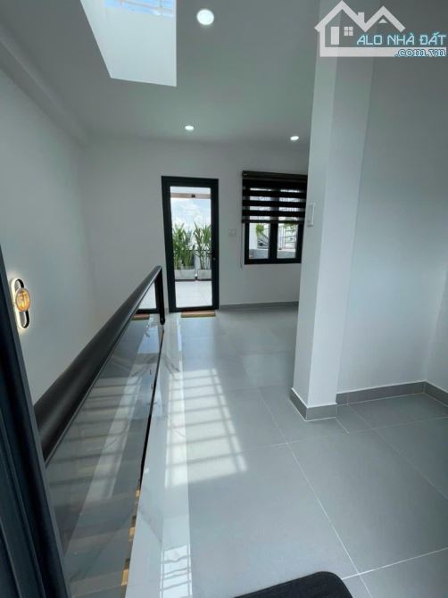 HẺM NHỰA Ô TÔ TRÁNH - 5 TẦNG 52M2 - SỔ VUÔNG ĐẸP - 2