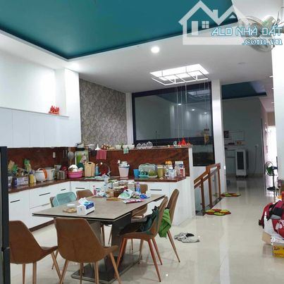 🌷💫 Cần bán nhà mặt tiền đường Lê Hồng Phong, Phước Hải, Nha Trang 165m2 giá 13 tỷ - 2