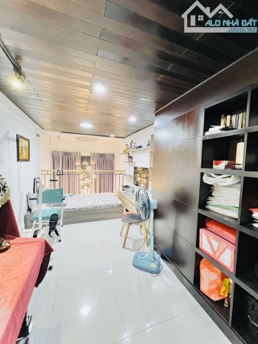 🏡Nhà đẹp xinh phú nhuận - ngay huỳnh văn bánh - 29m2 - 5 tầng - 4.x tỷ - 4