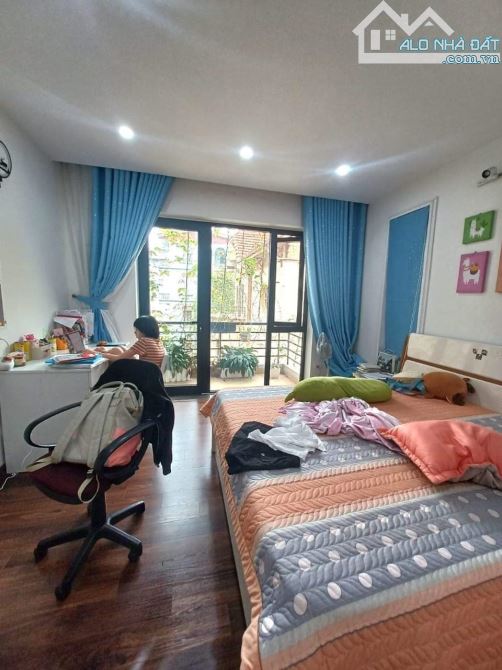 Bán nhà đường Lạc Long Quân DT 95m2 x 5 tầng, ngõ thông, ô tô, kinh doanh, giá 16.5 tỷ. - 4