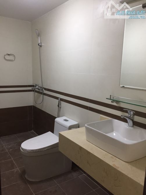 Cho thuê căn hộ thang máy phố Hồ Đắc Di, Nam Đồng - 5