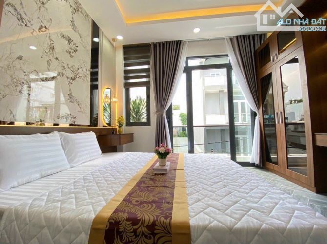 HẺM NHỰA Ô TÔ TRÁNH - 5 TẦNG 52M2 - SỔ VUÔNG ĐẸP - 6