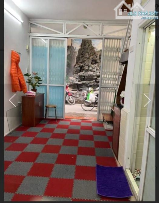 Cho thuê nhà ngõ oto phố Nguyễn Ngọc Doãn ĐĐ-21m×3 tầng -2 ngủ ở-KD-7,5 tr- - 6
