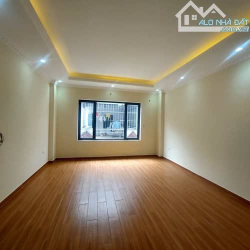 Bán nhà phố Trạm, Long Biên 40m2, 5 tầng 4 PN giá 5 tỷ 700tr - 6