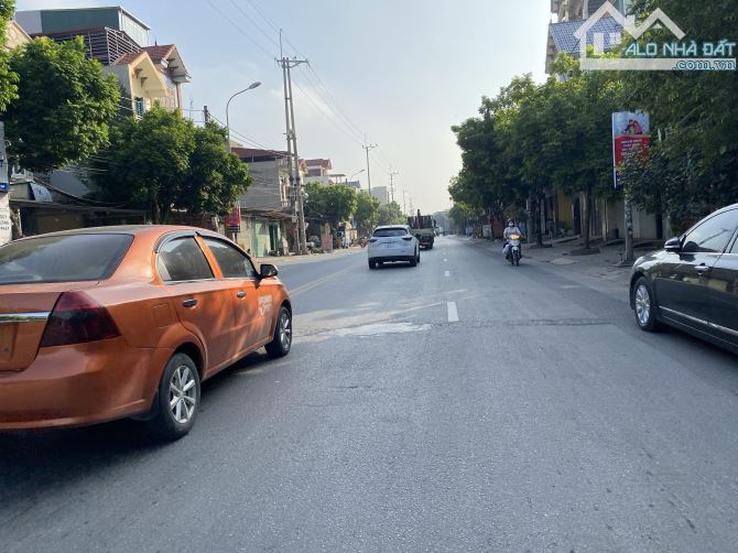 CCHỦ BÁN 68M2 ĐẤT MẶT ĐƯỜNG QL 17 ĐỐI DIỆN HỒNG HẠC CITY, BẮC NINH, GIÁ TỐT NHẤT