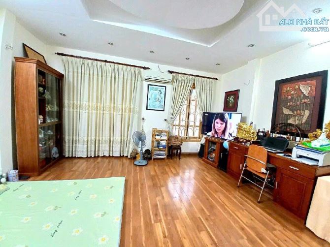 (VIP) BÁN NHÀ ĐẸP NHÂN HOÀ-GẦN UBND NHÂN CHÍNH, 51.6 m2,5 TẦNG GIÁ 8.2 TỶ