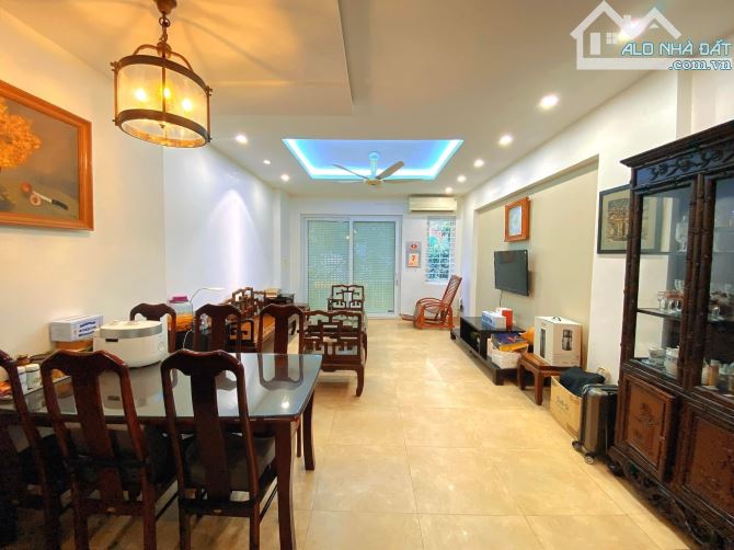Bán nhà ngõ ô tô kinh doanh khu Cầu Giấy, DT52m2 mặt tiền 5m giá 25.5 tỷ