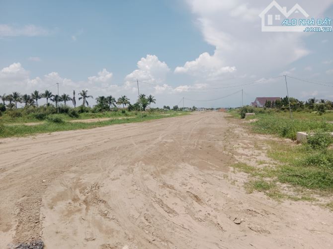 CẦN BÁN NHANH NHÀ DIỆN TÍCH KHỦNG NGANG 25M, 1890M2 Ô TÔ NÉ CHỈ 14 TỶ.