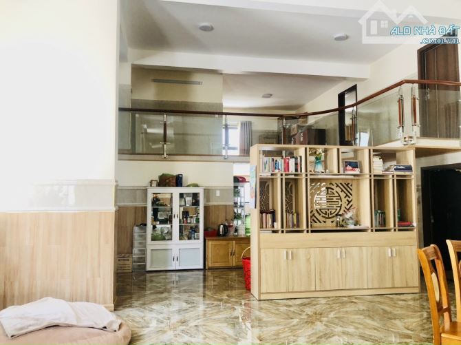 Biệt Thự Đường Trần Khánh Dư 600m2, Diện Tích Sàn Trên 1100m2, Sân Đậu Ô Tô Rộng Rãi. - 1