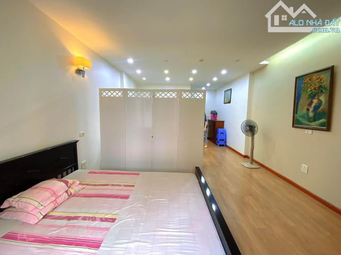 Bán nhà ngõ ô tô kinh doanh khu Cầu Giấy, DT52m2 mặt tiền 5m giá 25.5 tỷ - 1