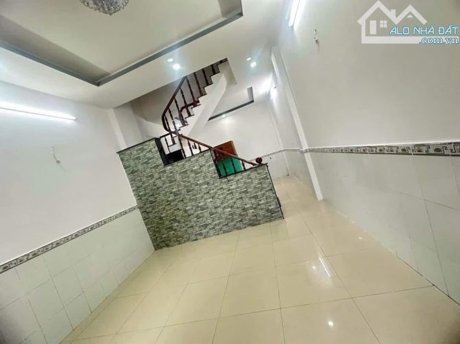 bán gấp căn nhà đường trần thị hè 44m2 1 lầu 2pn 2 wc giá 2 tỷ 700 gọi ngay xem nhà - 2