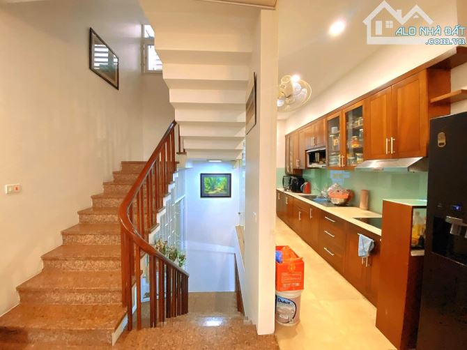 Bán nhà ngõ ô tô kinh doanh khu Cầu Giấy, DT52m2 mặt tiền 5m giá 25.5 tỷ - 3