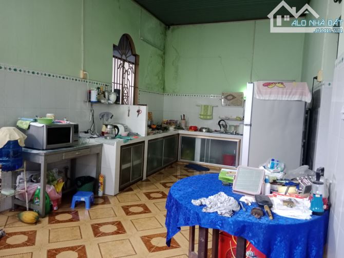 CẦN BÁN NHANH NHÀ DIỆN TÍCH KHỦNG NGANG 25M, 1890M2 Ô TÔ NÉ CHỈ 14 TỶ. - 3