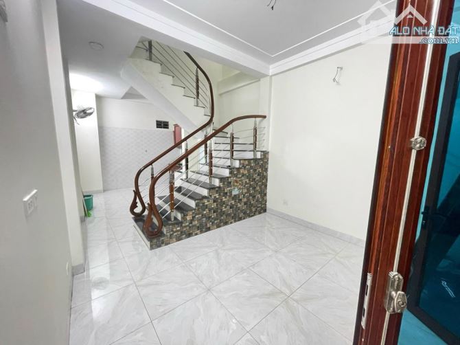 Bán nhà Dịch Vọng, Cầu Giấy 40m2 *4t , ngõ nông rộng gần ôtô, dân xây chắc chắn ,5pn sẵn ở - 4