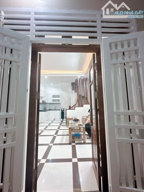 Bán nhà Lê Quang Đạo, Nam Từ Liêm, 31m2, 4 tầng, giá 4.6 tỷ - 5