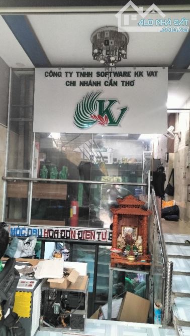 Căn Hộ Dịch Vụ Có Hầm Kết cấu 5 TẦNG Hoàn công đầy đủ Nhỉnh 3 Tỷ