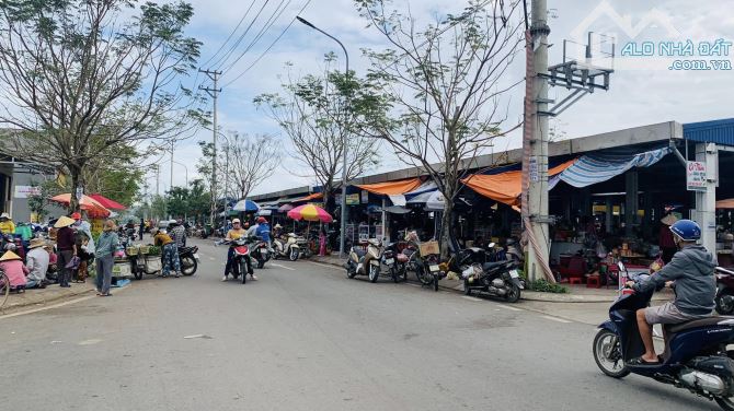 MẶT TIỀN VIEW CHỢ HÀNG RƯỢU - PHƯỜNG TRƯƠNG QUANG TRỌNG - TRUC ĐƯỜNG NGUYỄN VĂN LINH