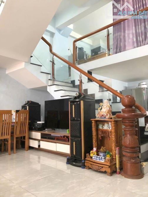 Bán nhà 4 tầng BTCT, 180m2, ngang 12, Bình Hòa Thuận An , chỉ nhỉnh 6 tỷ - 1