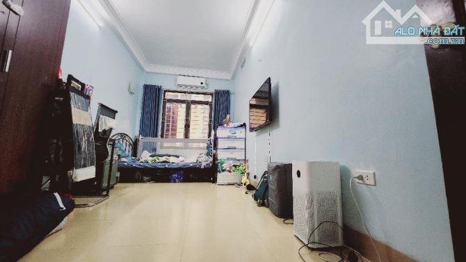 Bán nhà Trương Định , 30m*5 tầng , giá 3.2 tỷ - 1