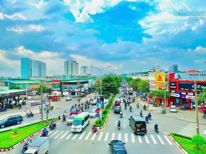 Chuyển nhượng tòa nhà khách sạn *** 7 tầng tại trung tâm TP Biên Hòa.1000m2 Giá 52 tỷ - 1