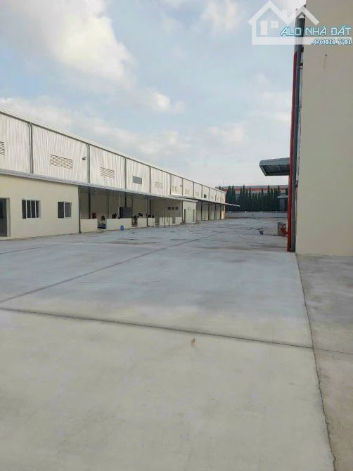 Cho thuê 1850 m2 , 2500m2 , 5600m2 Xưởng giá rẻ trong KCN Thủ Dầu Một Bình Dương - 1