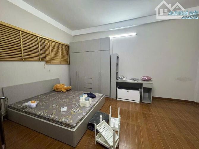 (VIP) BÁN NHÀ ĐẸP NHÂN HOÀ-GẦN UBND NHÂN CHÍNH, 50.6 m2,5 TẦNG GIÁ 8.1 TỶ - 2