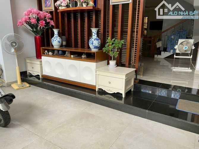 Gần 80M2 HẺM XE HƠI 7M NGUYỄN CÔNG HOAN PHÚ NHUẬN 5 TẦNG ĐẸP CHÍNH CHỦ 15,99 TỶ - 2