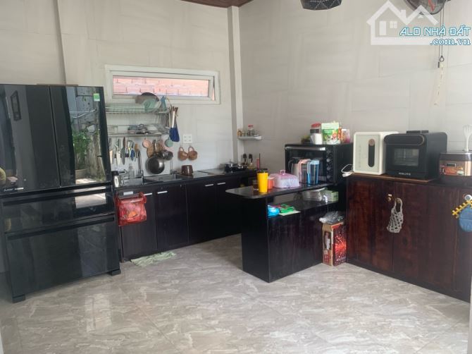 BÁN ĐẤT DIỆN TÍCH LỚN 377M²- MT 14,5M -TẶNG NHÀ 2TẦNG KIÊN CỐ TRẦN ĐÌNH TRI- NHỈNH 9TỶX - 2