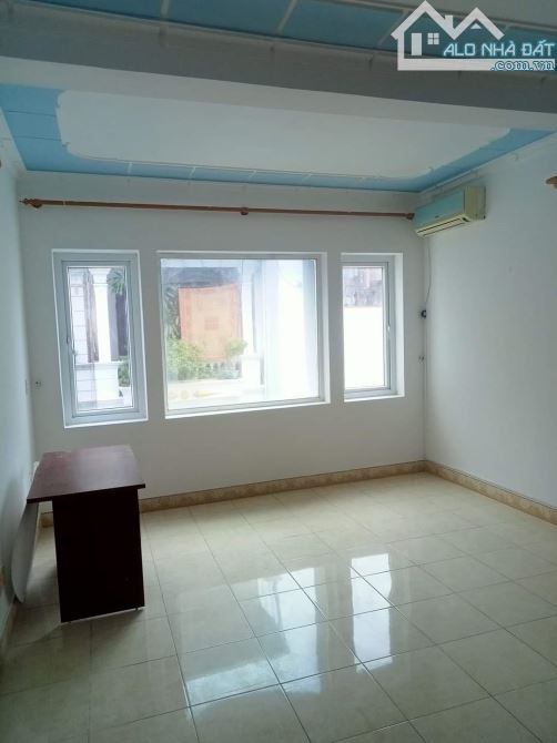 Bán nhà Trần Nguyên Hãn, Nghĩa Xá, Lê Chân. 69m², 4 tầng, chỉ 5,8 tỷ. - 3