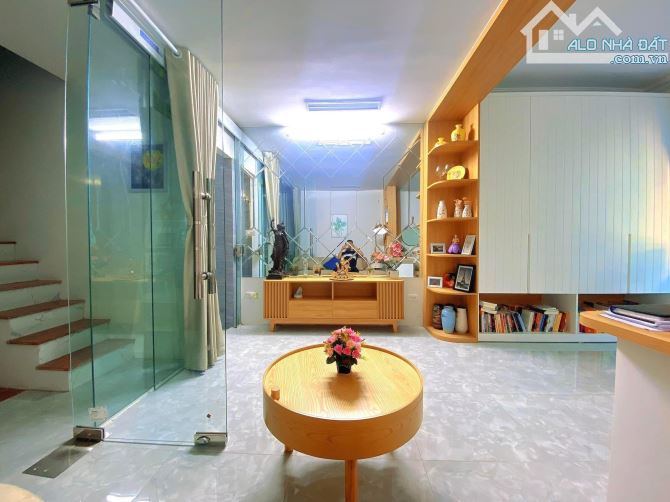 BÁN NHÀ MẶT NGÕ GẦN PHỐ VIEW HỒ 13 TỶ 40m 7 TẦNG MT 4,3m GARA Ô TÔ 7 CHỖ TRÍCH SÀI TÂY HỒ - 5