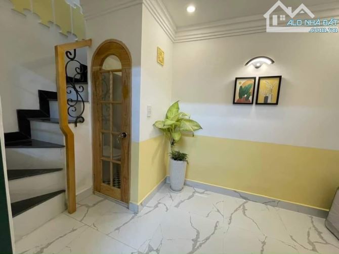 Ngộp bank gấp bán Nguyễn Văn Luông 46m2 4 tầng BTCT hẻm rộng thông tứ tung . - 1