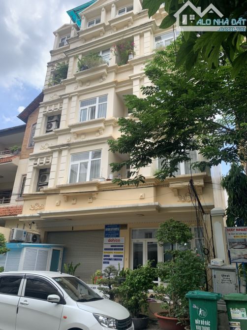 Bán toà nhà 6 tầng đường nội bộ 11m Nguyễn Văn Hưởng, Thảo Điền, Quận 2 DT 9.5x20mn - 55tỷ