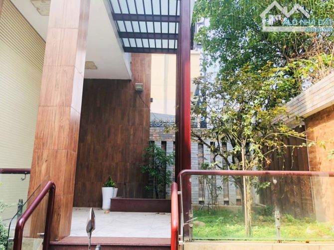 NHÀ MT ĐẠI LỘ 2 - PHƯỚC BÌNH, 230M2 (10x23)M, 5 TẦNG, SÂN RỘNG, CÓ GARA OTO,  CHỈ 30.5 TỶ.