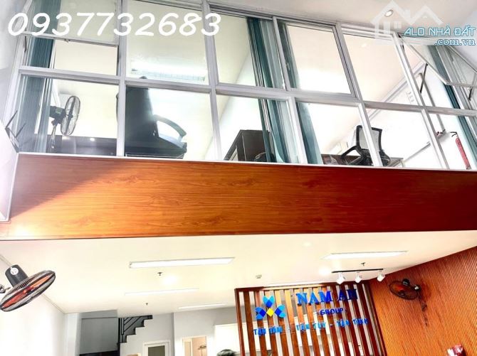 Shophouse Chung cư 8XPlus Quận 12 - DT 111,4m2 - Mặt tiền xe hơi đậu thoải mái - Cần bán n - 2