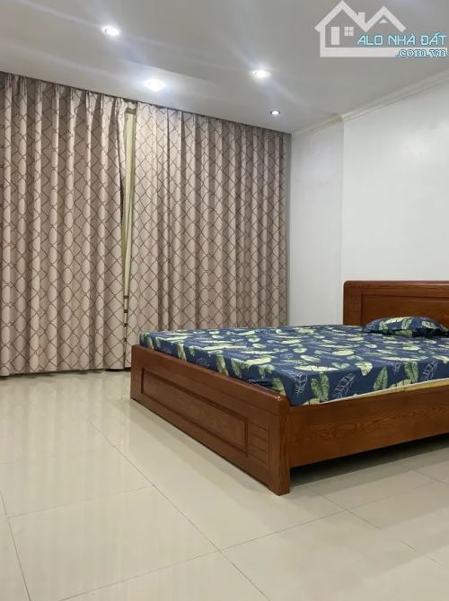 Bán nhà ngõ ô tô Nguyễn Chánh hai thoáng DT: 53m2 x 5 tầng, MT: 4,4m, giá 11,2 tỷ - 2