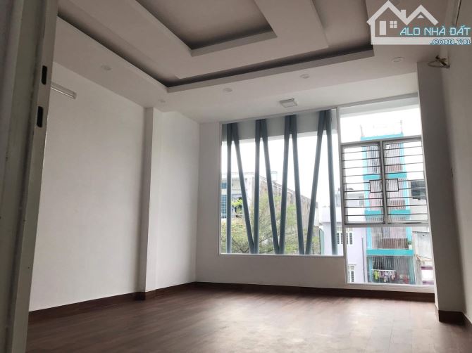 Bán nhà MT đường khu Nam Long 4x18 đúc 4 tầng giá 7,5 tỷ - 2