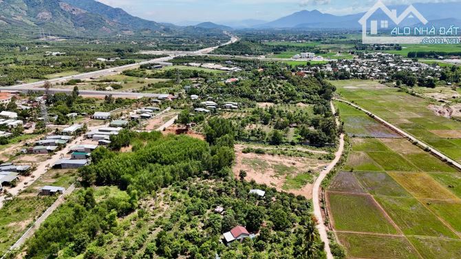 Bán đất xã Suối Cát, Cam Lâm, Khánh Hoà  3400m2 ( rộng 70m ) giá 2,5trđ/m2 - 3