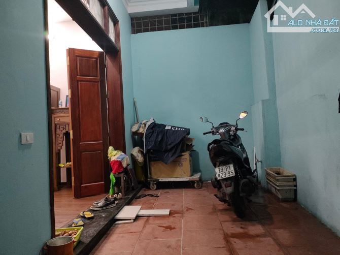 Chính chủ bán nhà đẹp tự xây mặt ngõ Nguyễn Trãi, sổ 69m2, gần Phố. hợp CCMN. Giá 7.25 tỷ - 3