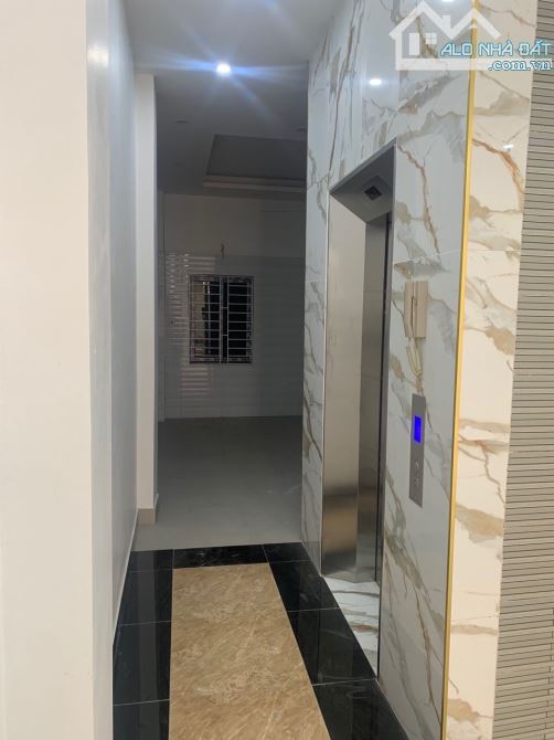 PHÂN LÔ LÔ GÓC 5 TẦNG THANG MÁY - Ô TÔ TRÁNH Ô TÔ ĐỖ CỬA SÁT CHỢ KHU VỰC TẤP NẬP DÂN TRÍ - 4